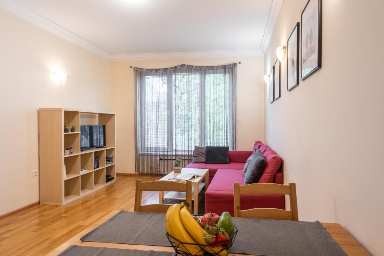 Sofia Day And Night Apartment Exterior photo